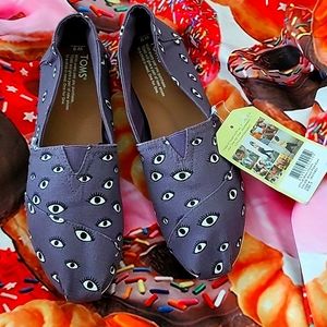 Tom's Purple Eyes NWT FAST SHIPPING!!shoes!Will be taking this off Poshmark soon